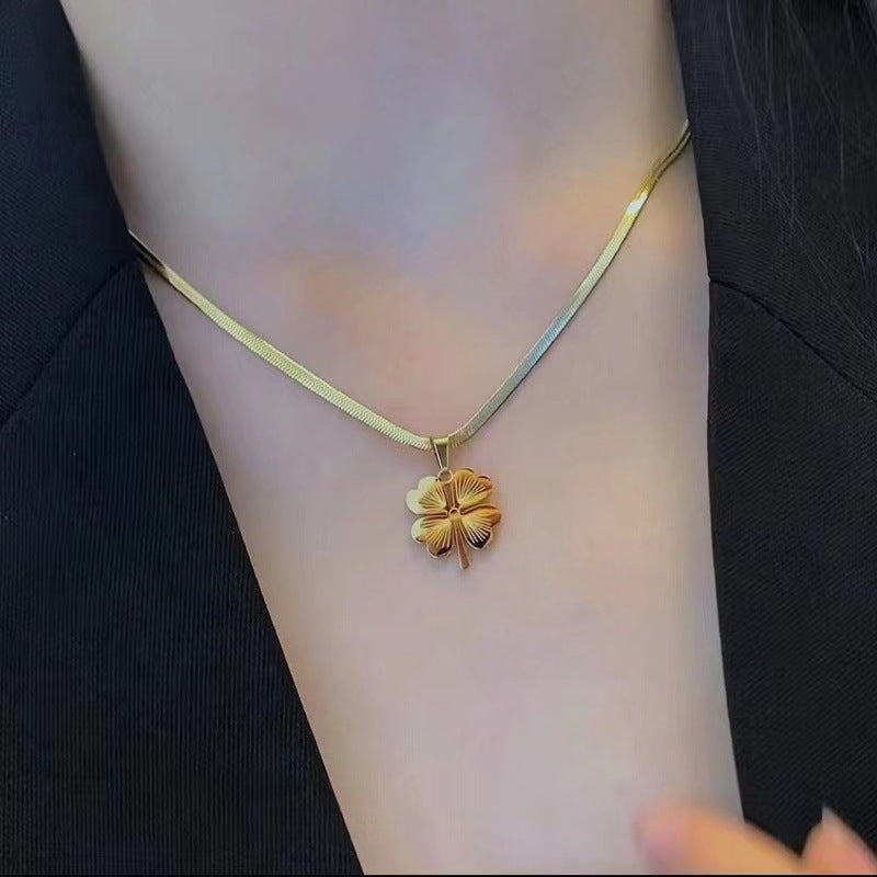 Golden Clover choker
