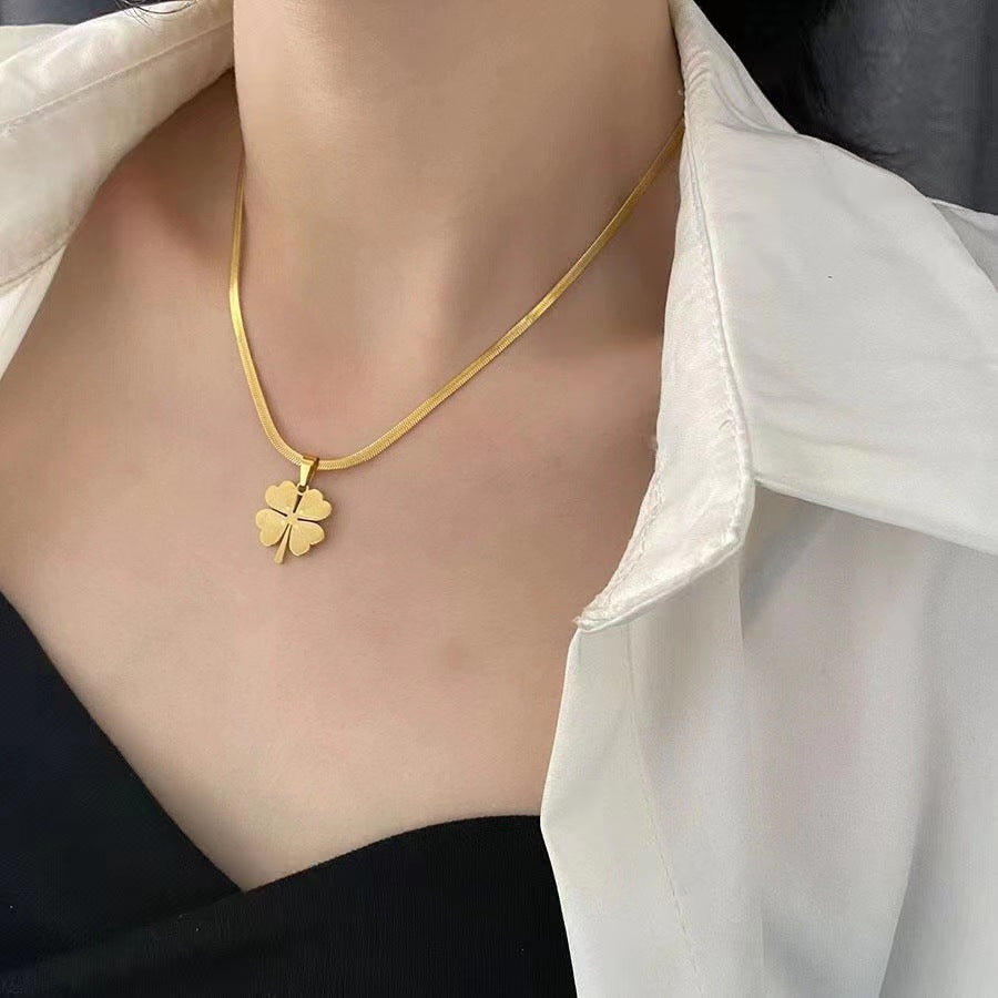 Golden Clover choker