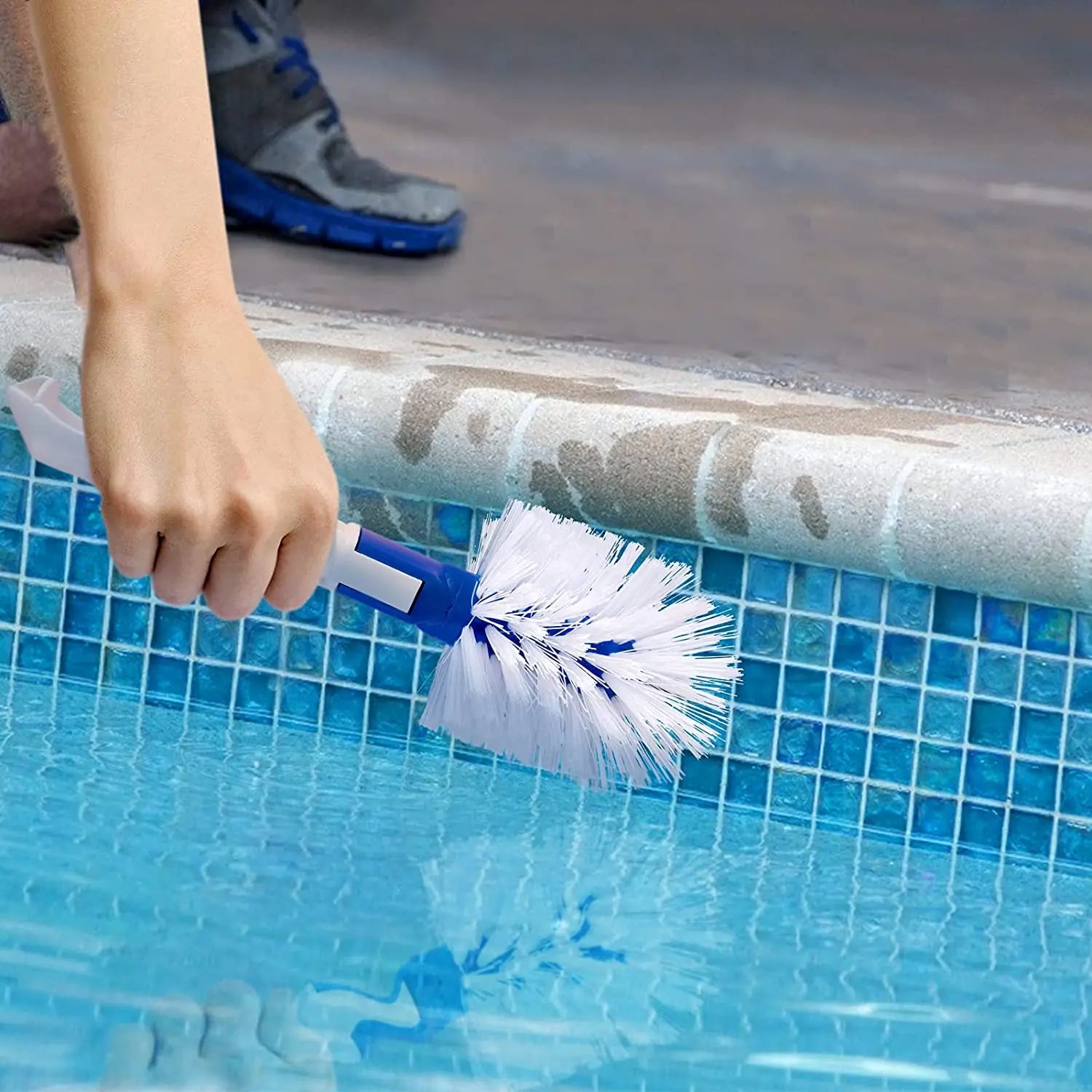 Pool Cleaning Kit